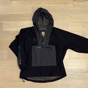 Used men’s Nike acg gore Tex rain coat